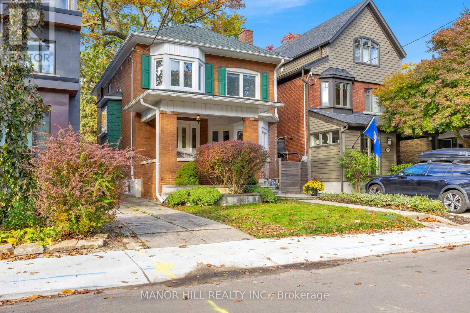 16 EVANS AVENUE, Toronto, Ontario