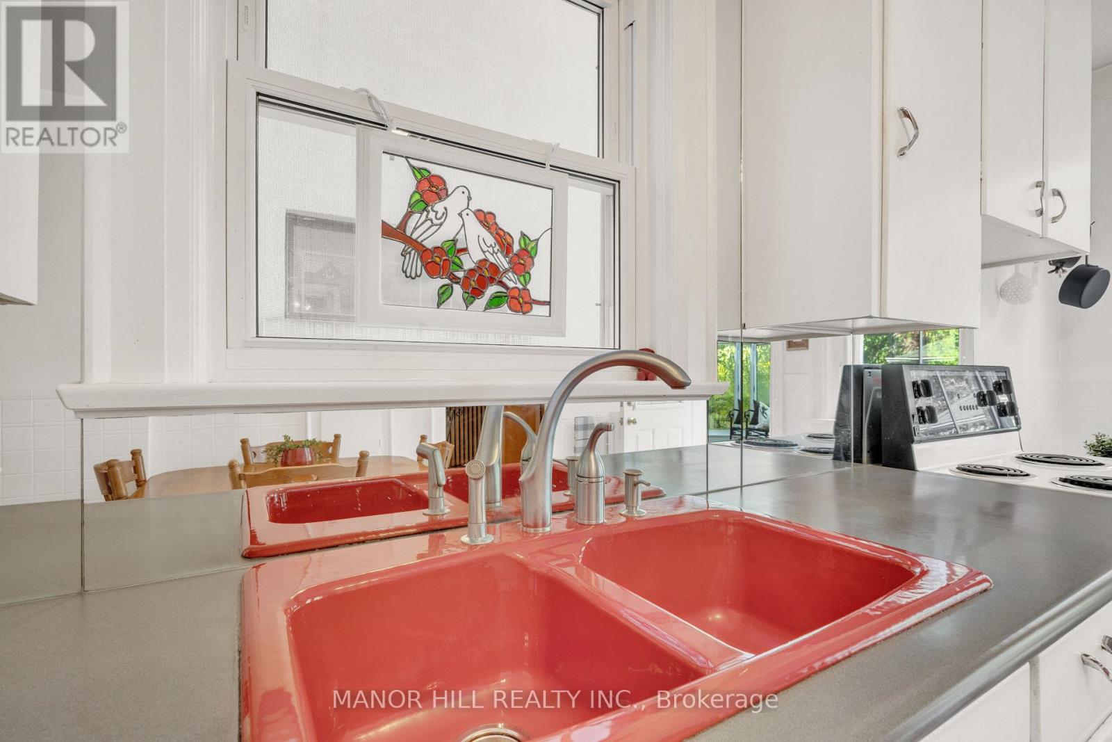 16 Evans Avenue, Toronto, Ontario  M6S 3V6 - Photo 14 - W12488256