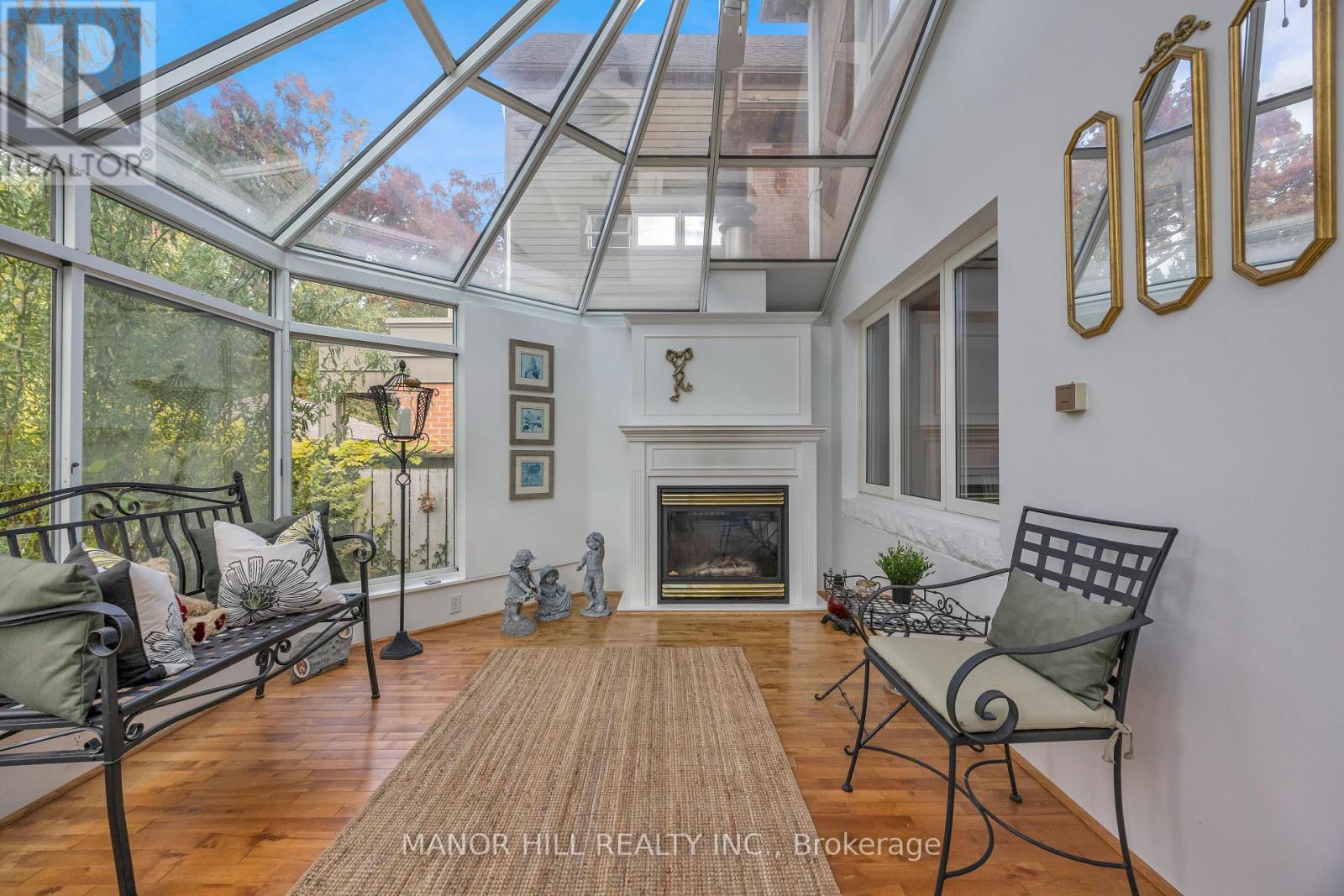 16 Evans Avenue, Toronto, Ontario  M6S 3V6 - Photo 16 - W12488256