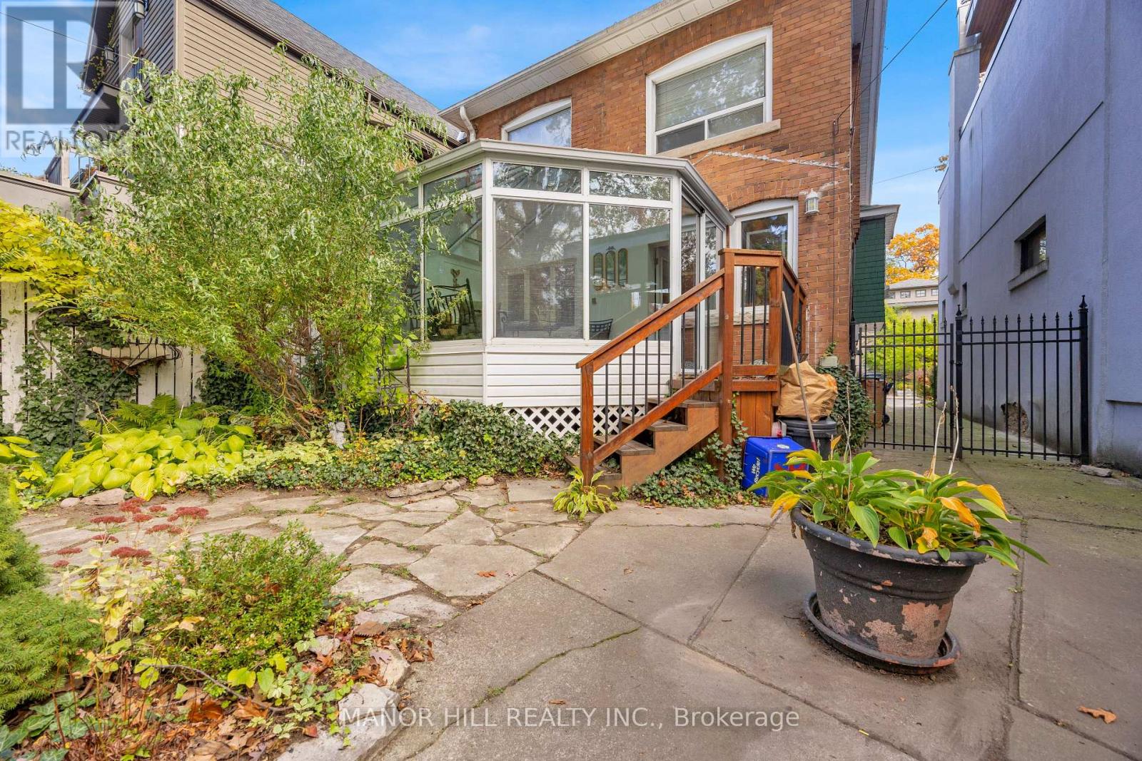 16 Evans Avenue, Toronto, Ontario  M6S 3V6 - Photo 29 - W12488256