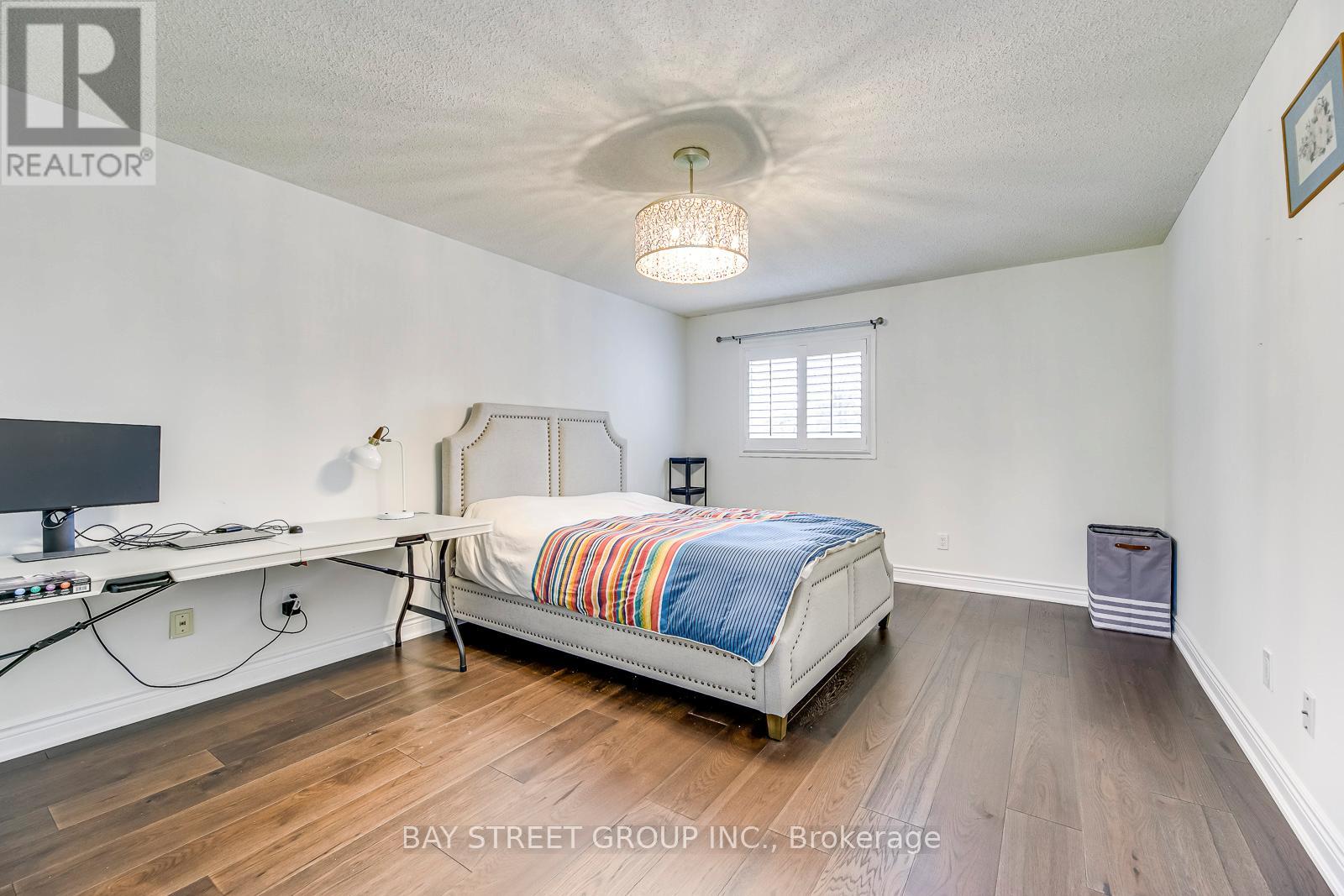 1118 Beechnut Road, Oakville, Ontario  L6J 7P1 - Photo 23 - W12488258