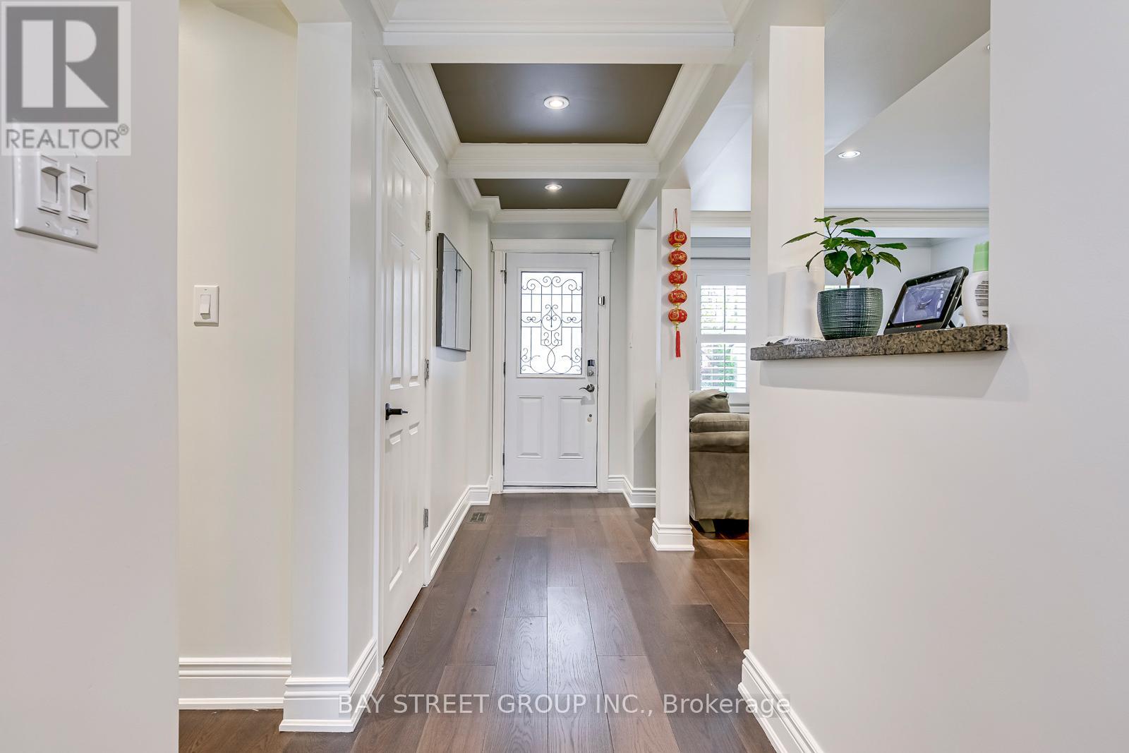 1118 Beechnut Road, Oakville, Ontario  L6J 7P1 - Photo 3 - W12488258