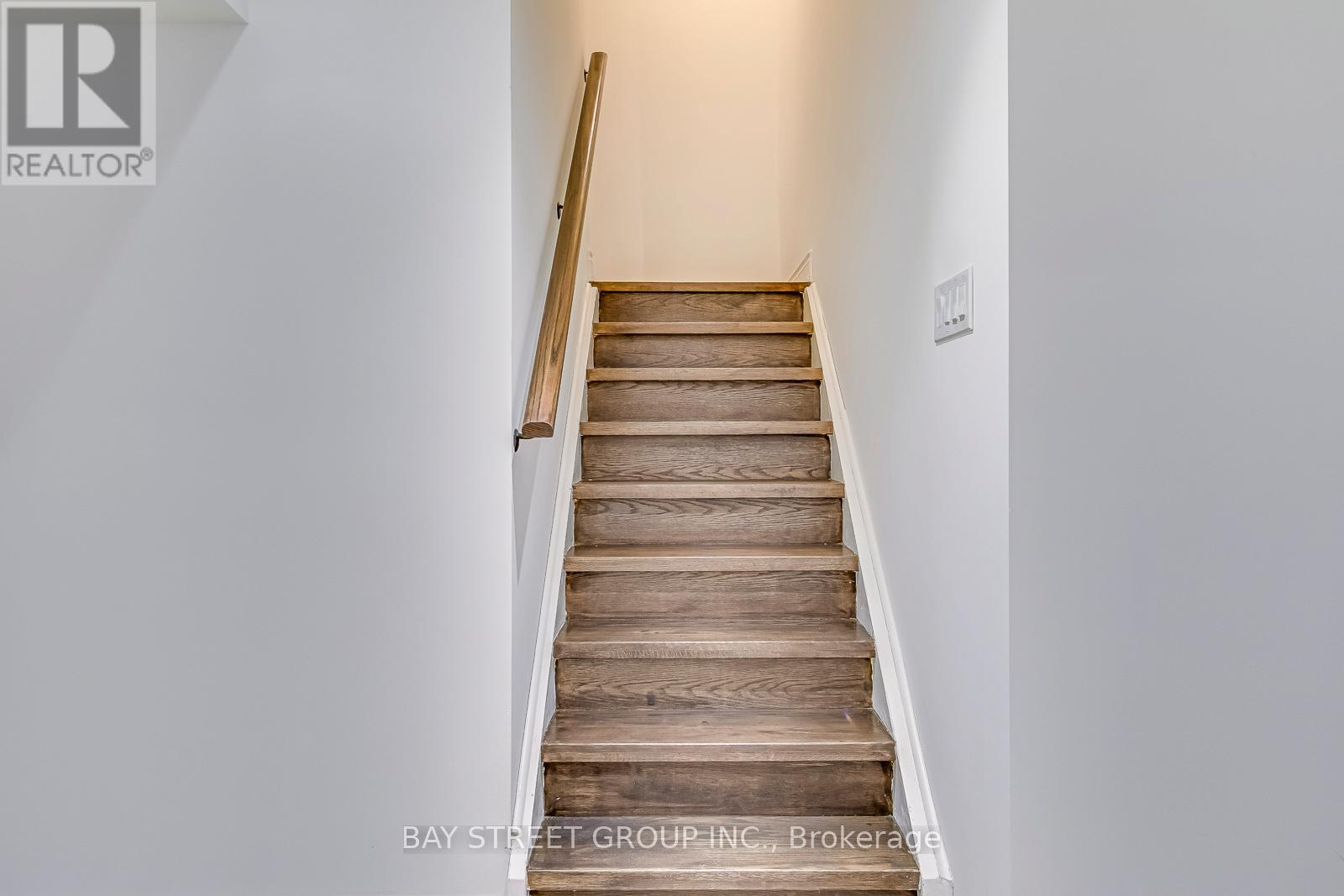 1118 Beechnut Road, Oakville, Ontario  L6J 7P1 - Photo 30 - W12488258