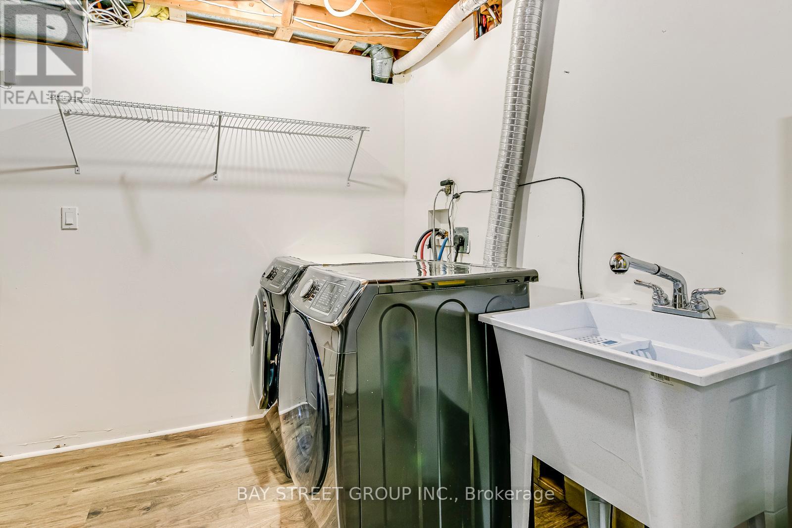 1118 Beechnut Road, Oakville, Ontario  L6J 7P1 - Photo 35 - W12488258