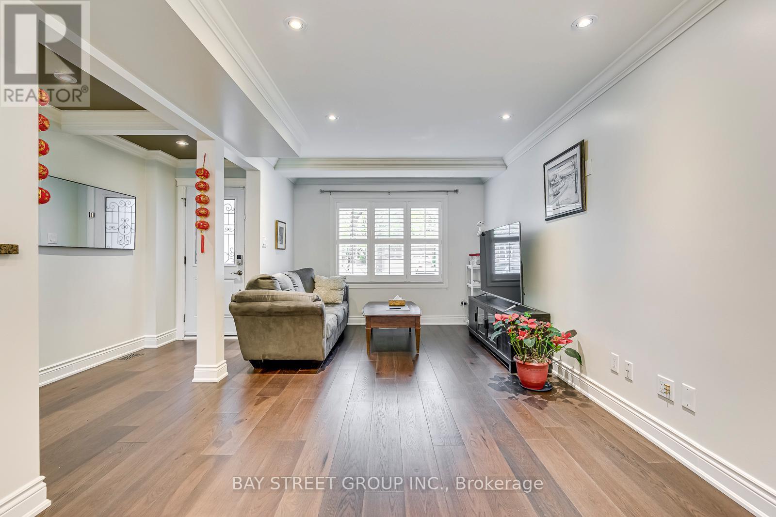 1118 Beechnut Road, Oakville, Ontario  L6J 7P1 - Photo 4 - W12488258