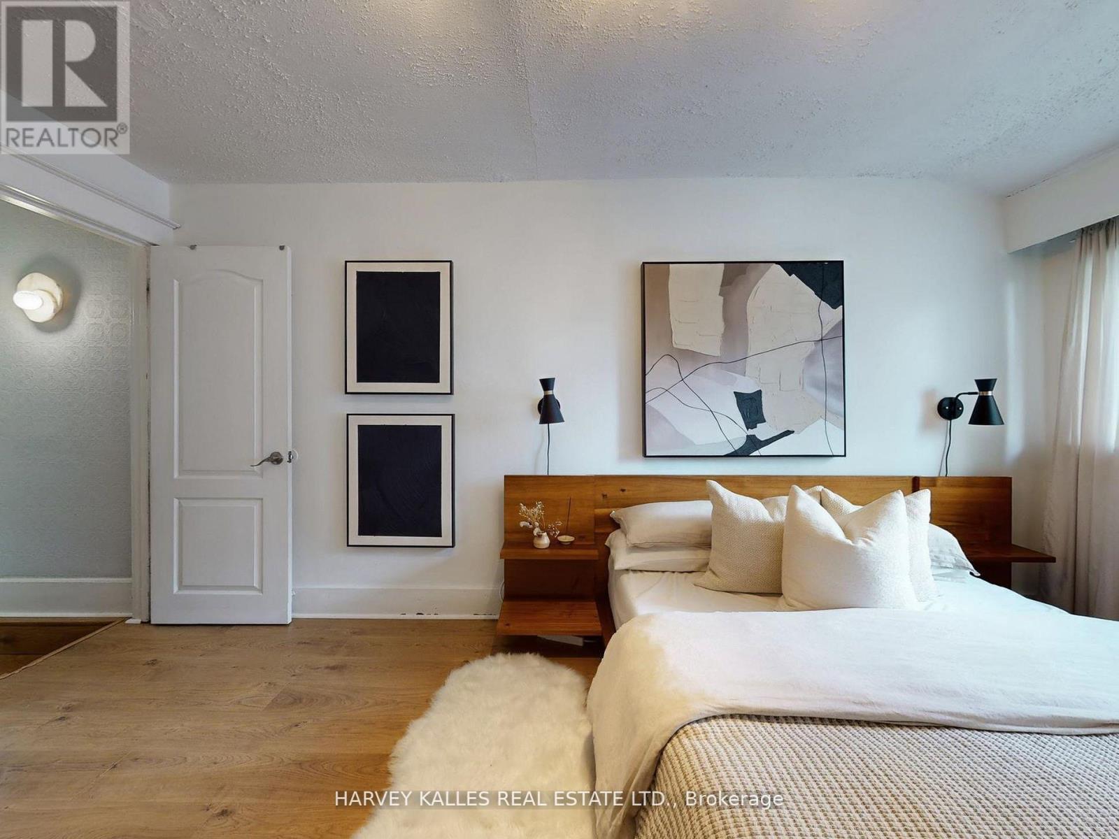 211 Rosemount Avenue, Toronto, Ontario  M6H 2N2 - Photo 19 - W12488264