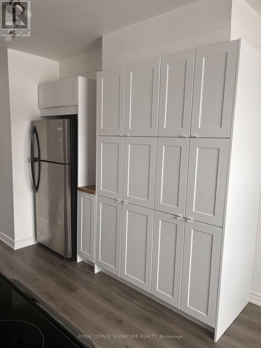 9 - 333 Meadows Boulevard, Mississauga, Ontario  L4Z 1G9 - Photo 3 - W12488266