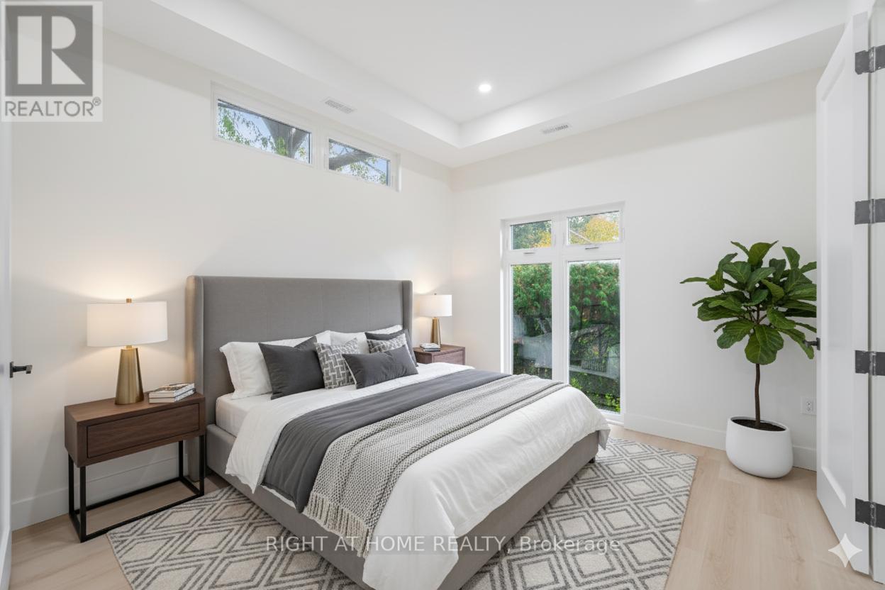 25 Templar Drive, Toronto, Ontario  M9R 3C6 - Photo 12 - W12488346