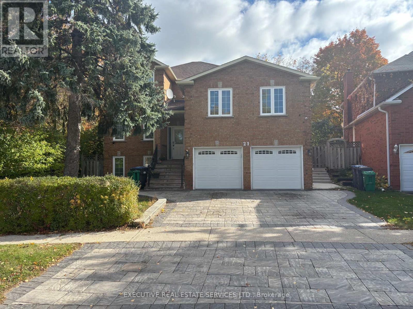 21 LONE OAK AVENUE, Brampton, Ontario