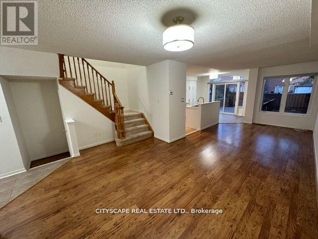 7565 Black Walnut Trail, Mississauga, Ontario  L5N 8A9 - Photo 14 - W12488390