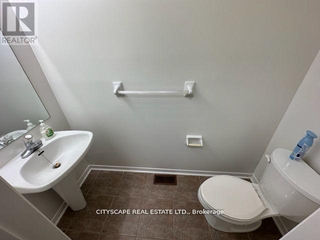 7565 Black Walnut Trail, Mississauga, Ontario  L5N 8A9 - Photo 17 - W12488390