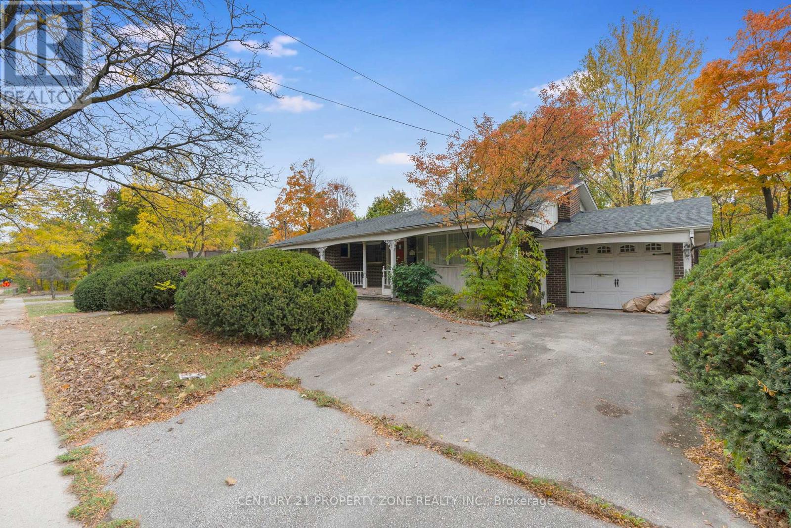 5014 SPRUCE AVENUE, Burlington, Ontario