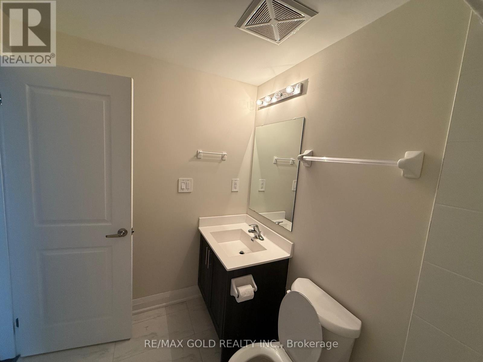 105 - 1581 Rose Way, Milton, Ontario  L9T 7E7 - Photo 6 - W12488420