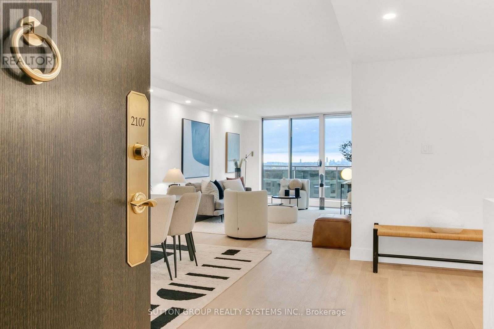 2107 - 820 Burnhamthorpe Road, Toronto, Ontario  M9C 4W2 - Photo 2 - W12488456