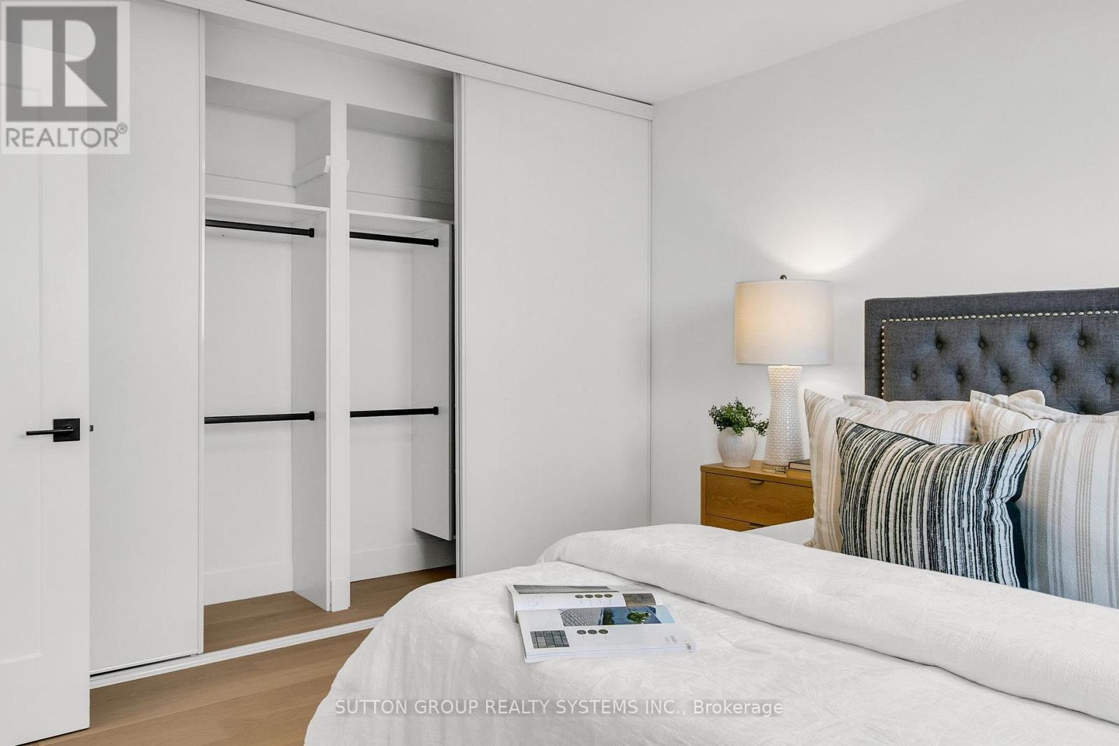 2107 - 820 Burnhamthorpe Road, Toronto, Ontario  M9C 4W2 - Photo 22 - W12488456