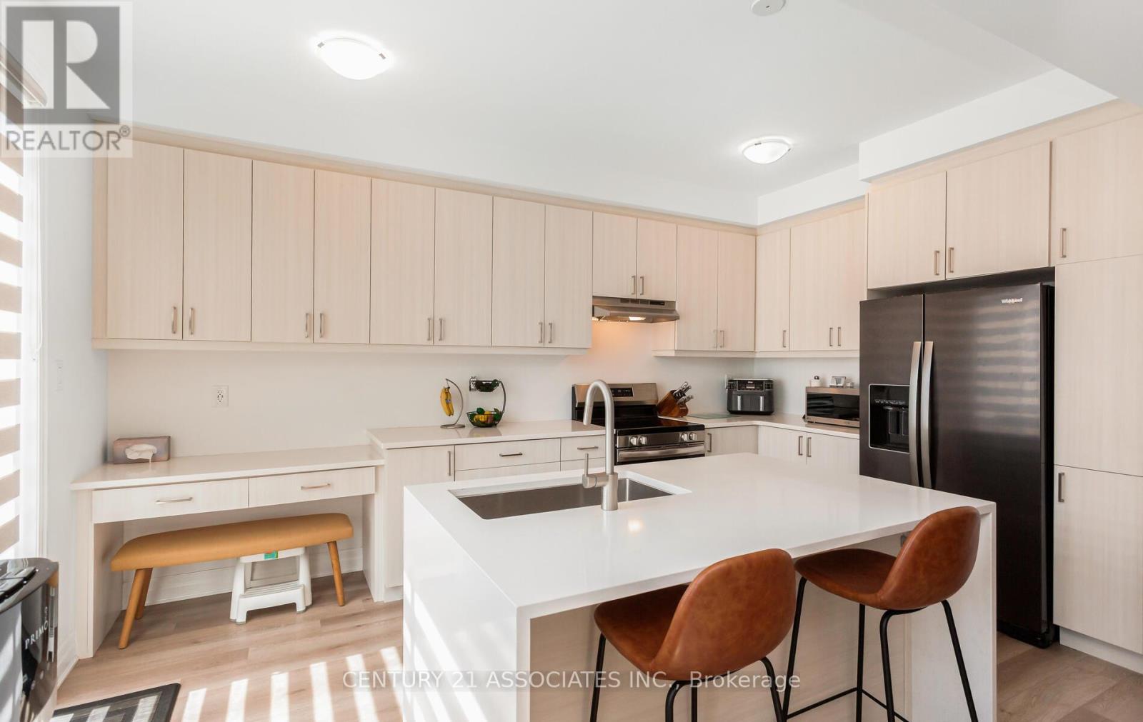 1796 Thames Circle, Milton, Ontario  L9E 1Y9 - Photo 18 - W12488464