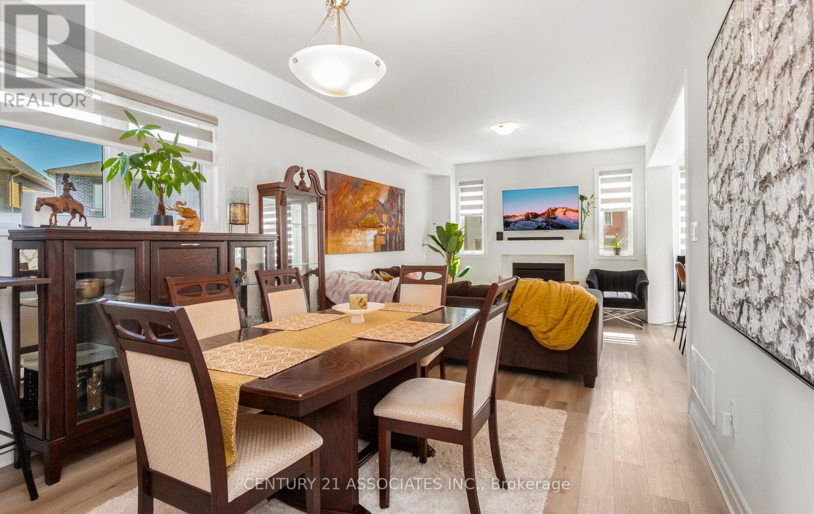 1796 Thames Circle, Milton, Ontario  L9E 1Y9 - Photo 8 - W12488464