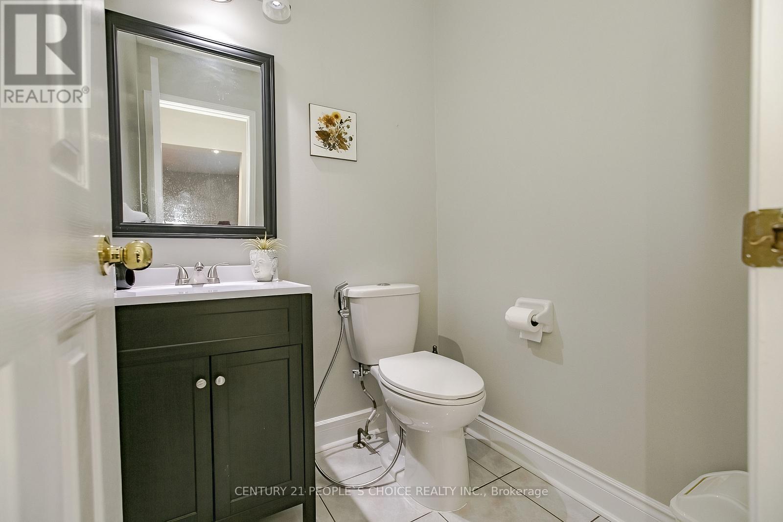 Upper - 75 Letty Avenue, Brampton, Ontario  L6Y 4T1 - Photo 12 - W12488512