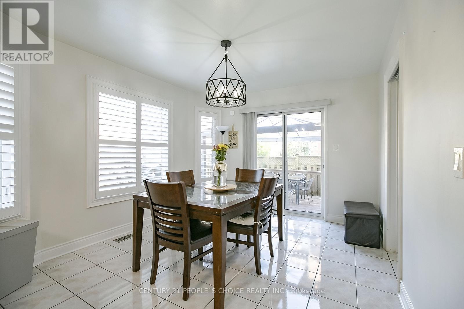 Upper - 75 Letty Avenue, Brampton, Ontario  L6Y 4T1 - Photo 15 - W12488512