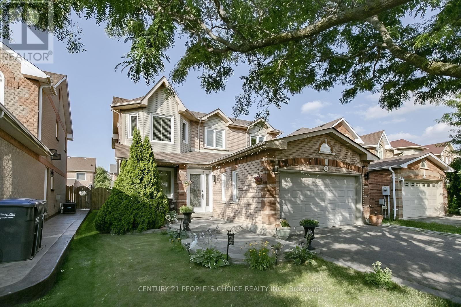 Upper - 75 Letty Avenue, Brampton, Ontario  L6Y 4T1 - Photo 2 - W12488512
