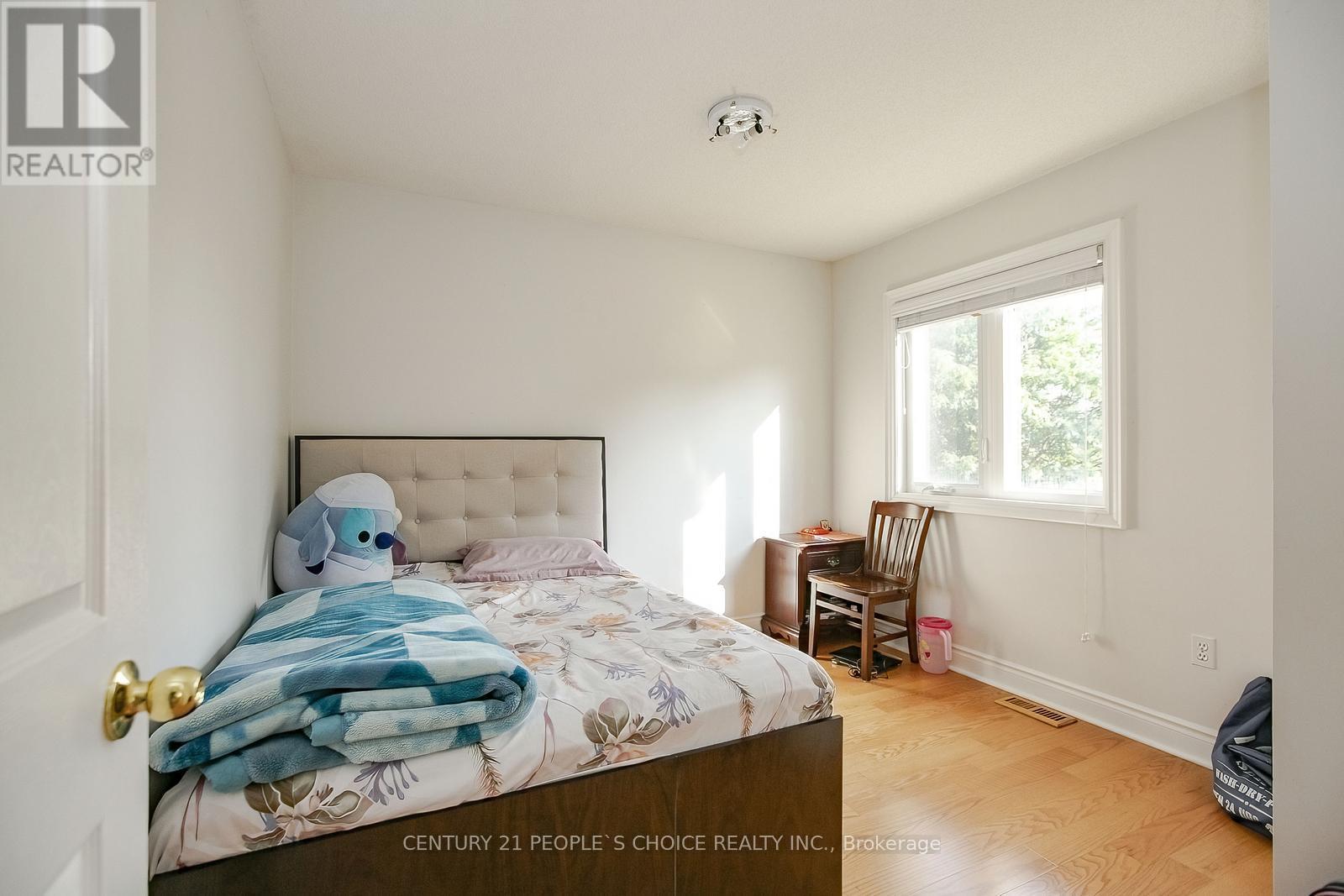 Upper - 75 Letty Avenue, Brampton, Ontario  L6Y 4T1 - Photo 21 - W12488512