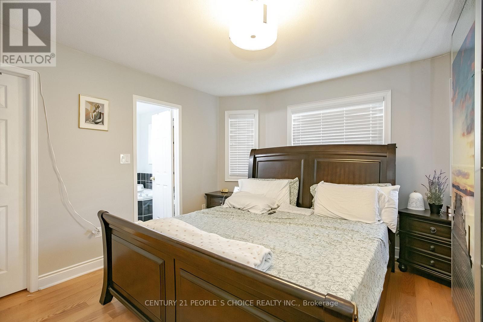 Upper - 75 Letty Avenue, Brampton, Ontario  L6Y 4T1 - Photo 24 - W12488512