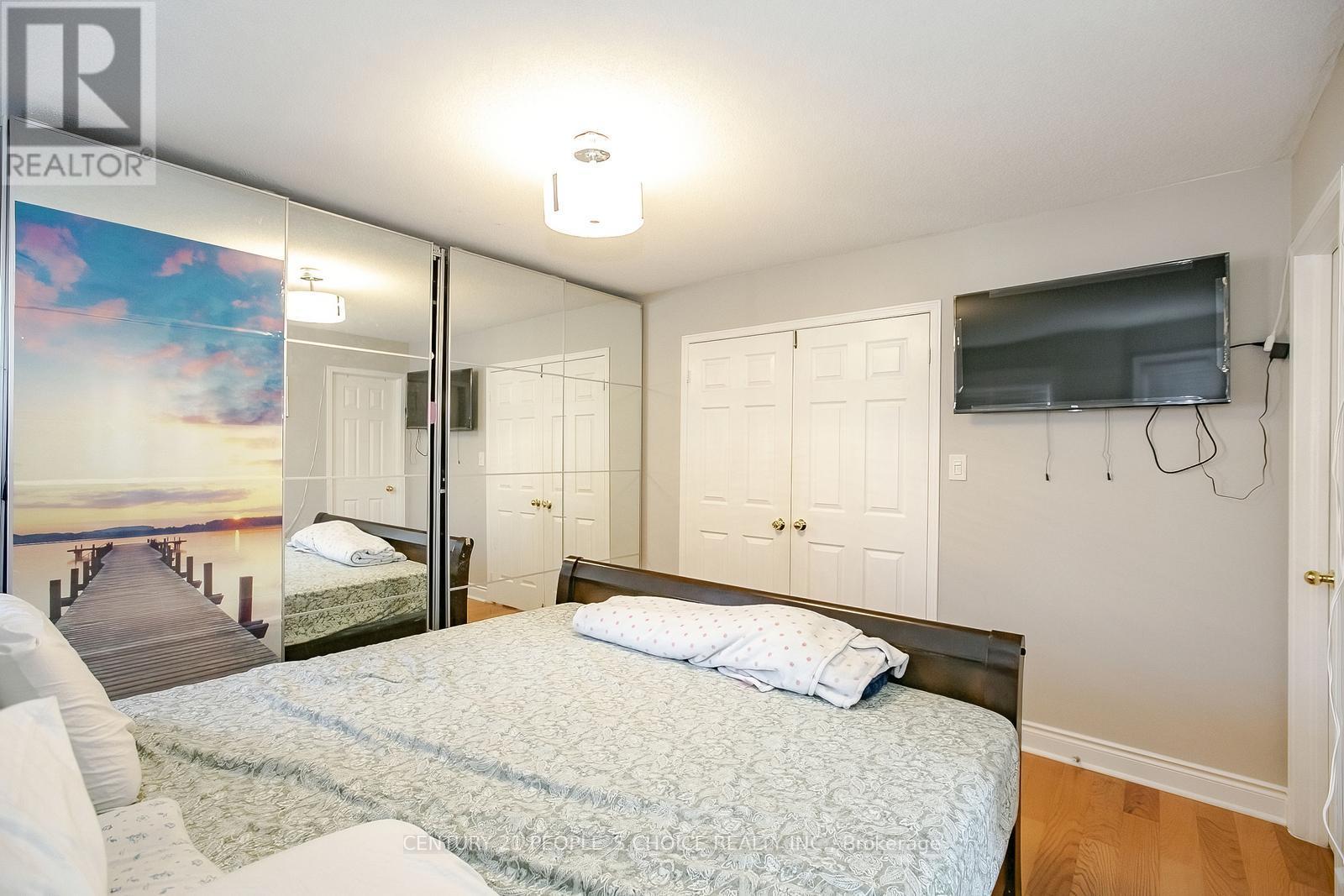 Upper - 75 Letty Avenue, Brampton, Ontario  L6Y 4T1 - Photo 25 - W12488512