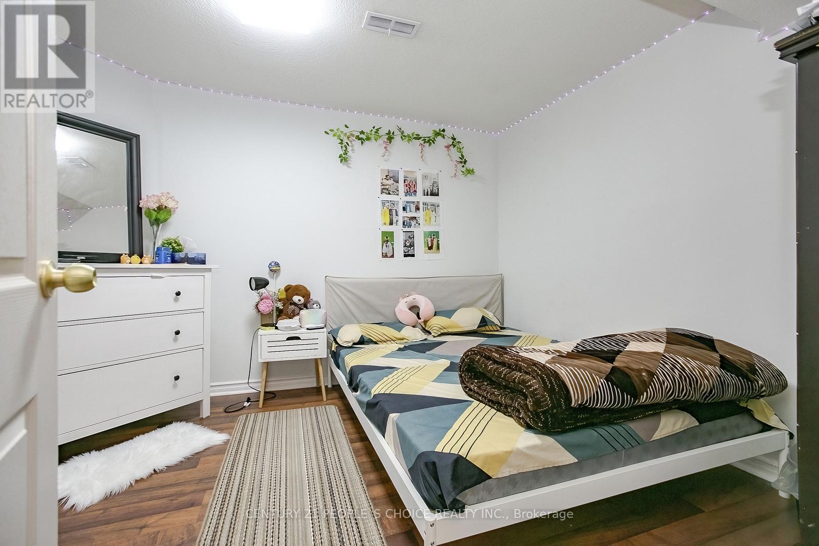 Upper - 75 Letty Avenue, Brampton, Ontario  L6Y 4T1 - Photo 38 - W12488512