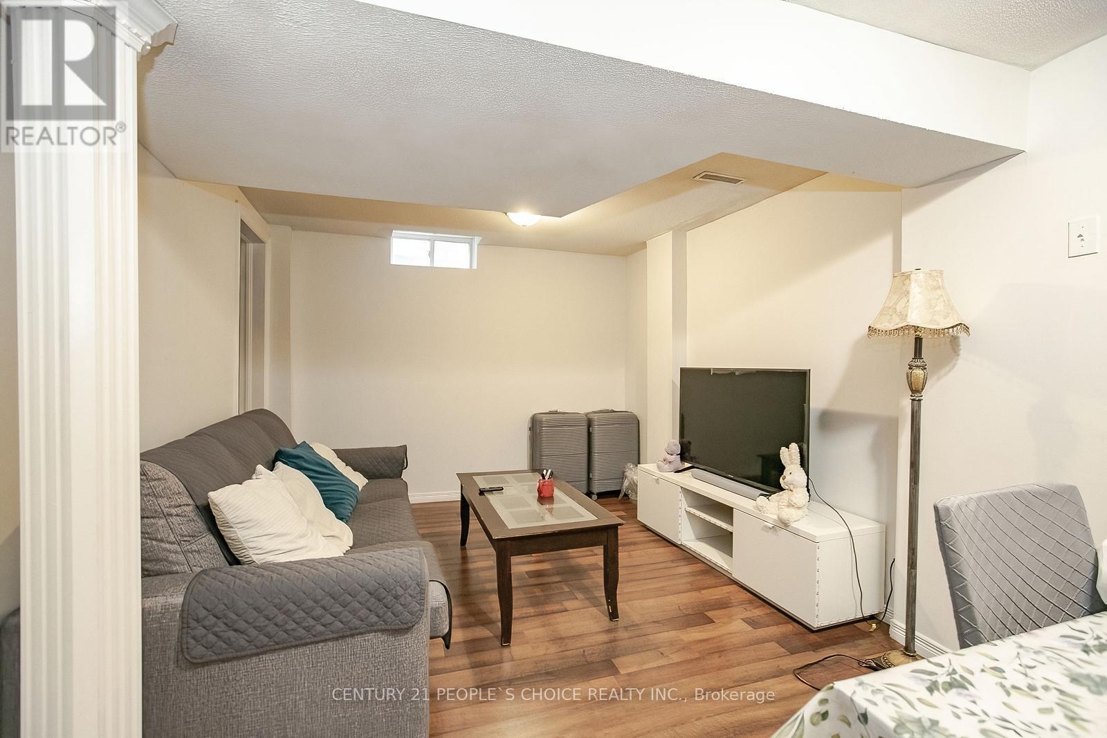 Upper - 75 Letty Avenue, Brampton, Ontario  L6Y 4T1 - Photo 41 - W12488512