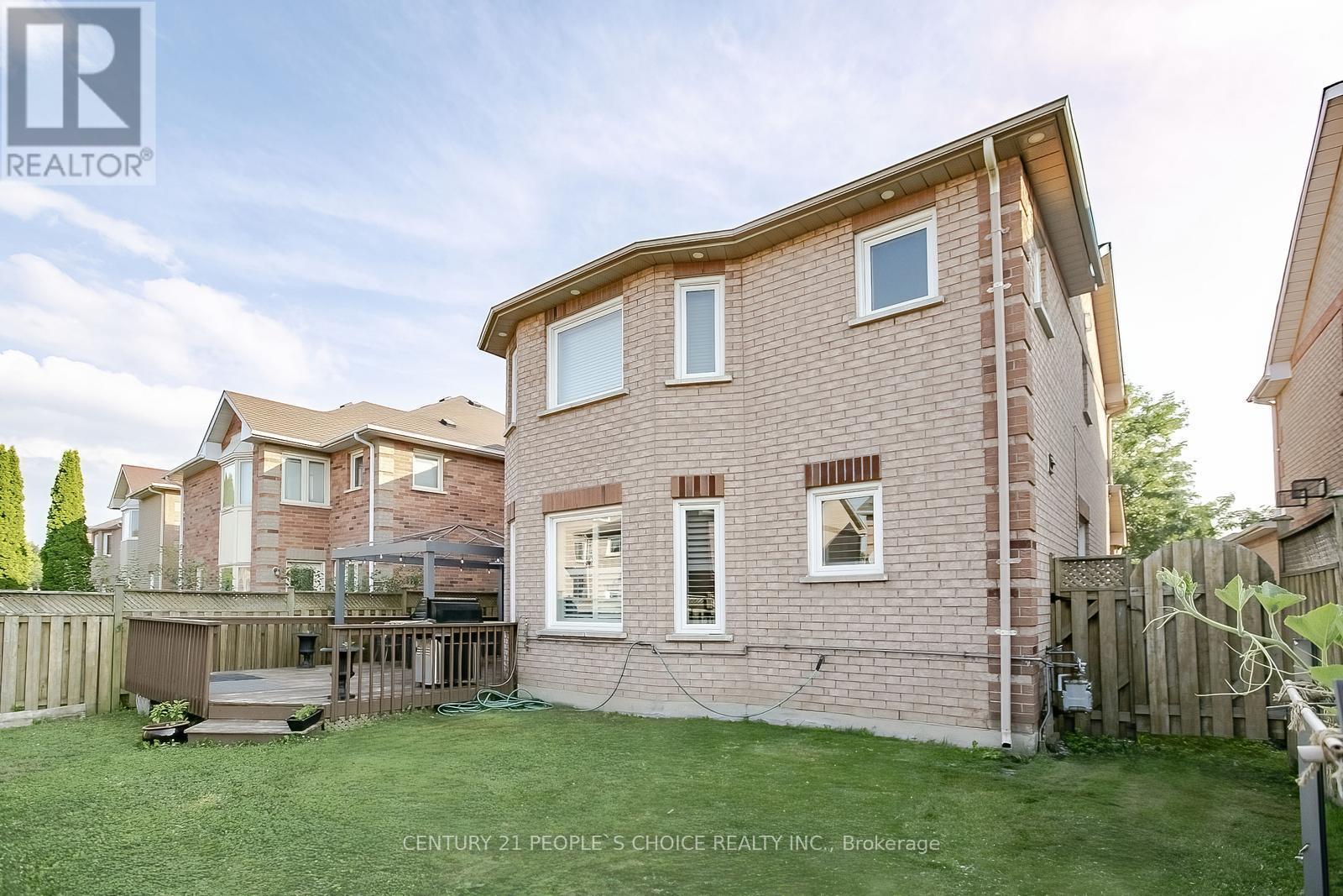 Upper - 75 Letty Avenue, Brampton, Ontario  L6Y 4T1 - Photo 50 - W12488512