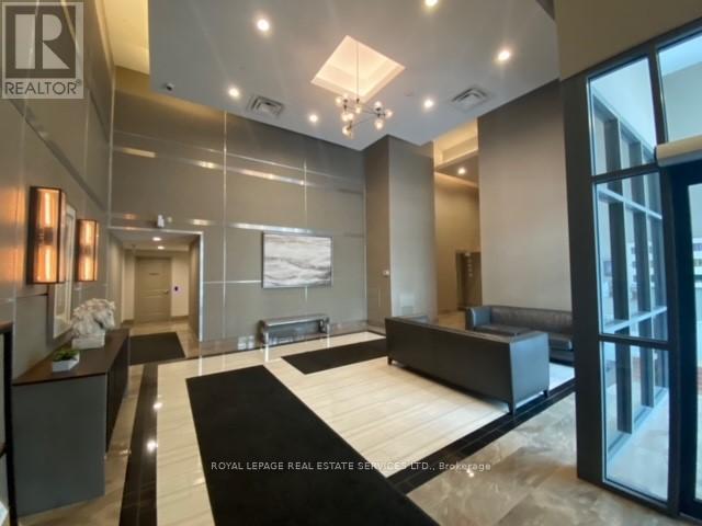 303 - 2490 Old Bronte Road, Oakville, Ontario  L6M 4Y2 - Photo 2 - W12488514