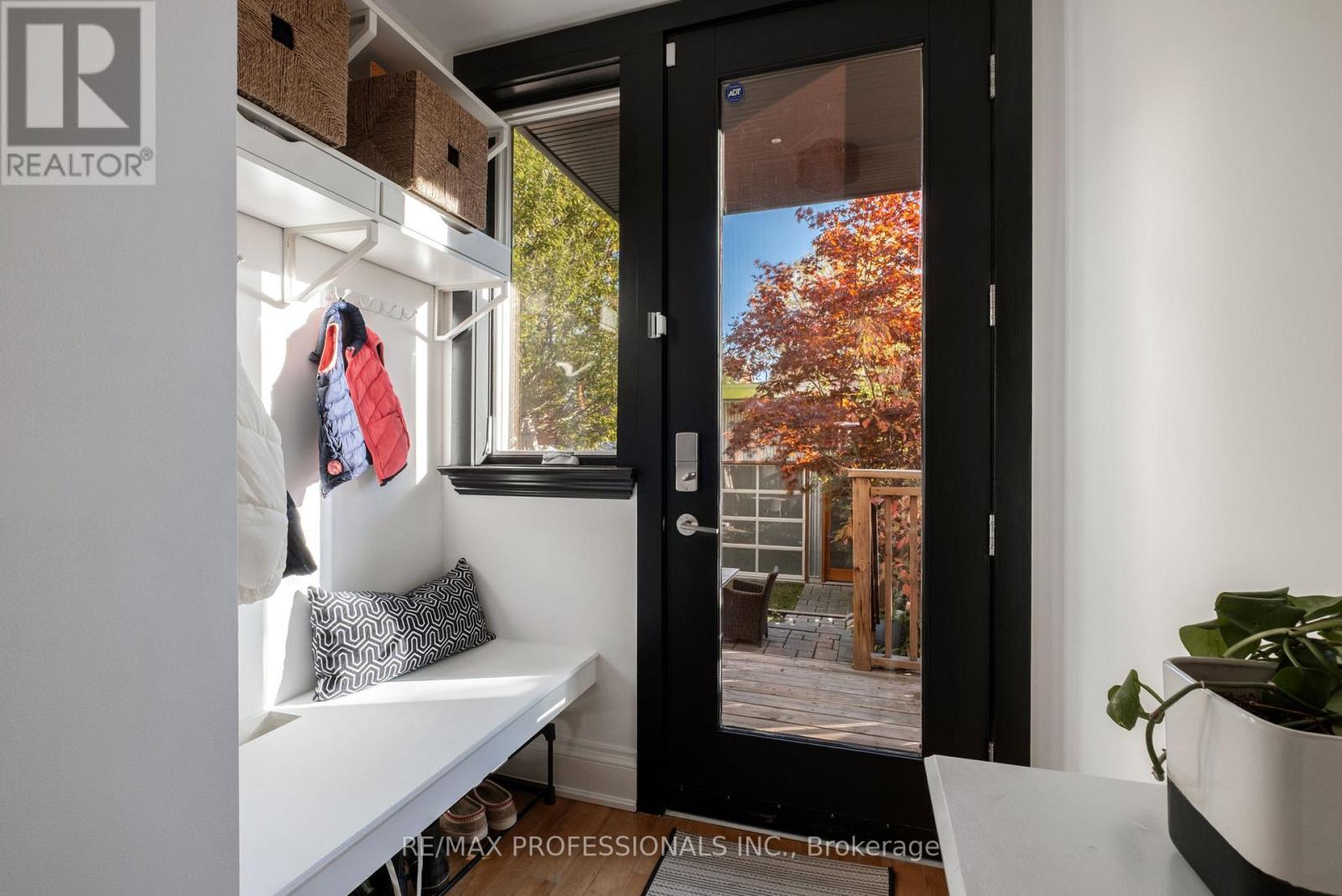 79 Fermanagh Avenue, Toronto, Ontario  M6R 1M1 - Photo 15 - W12488528