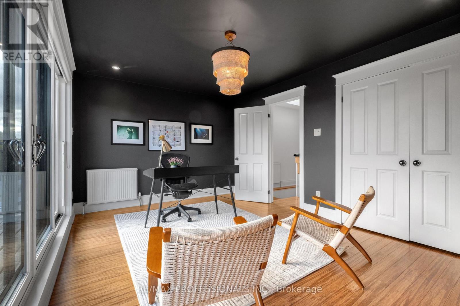 79 Fermanagh Avenue, Toronto, Ontario  M6R 1M1 - Photo 37 - W12488528