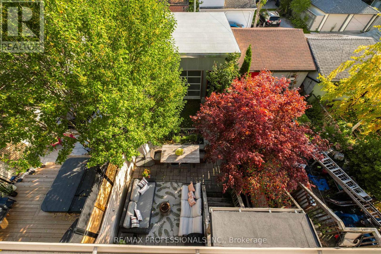 79 Fermanagh Avenue, Toronto, Ontario  M6R 1M1 - Photo 41 - W12488528