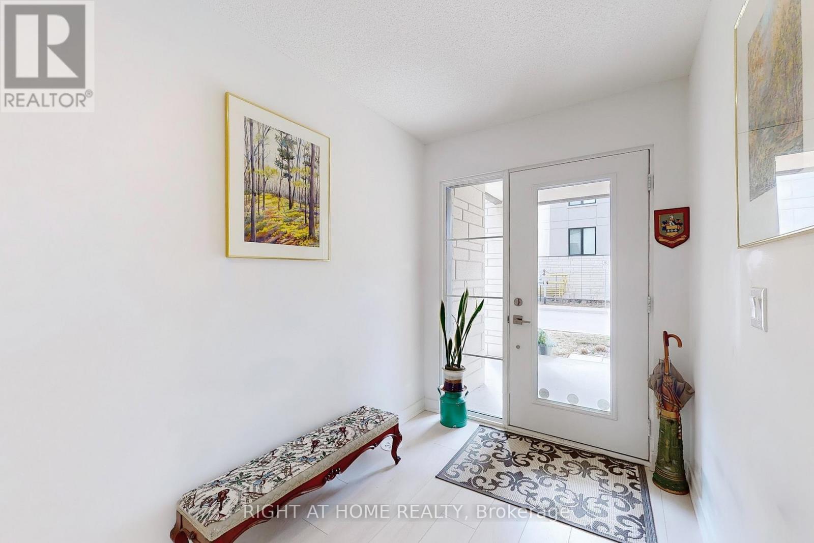 85 - 1121 Cooke Boulevard, Burlington, Ontario  L7T 0C4 - Photo 4 - W12488536