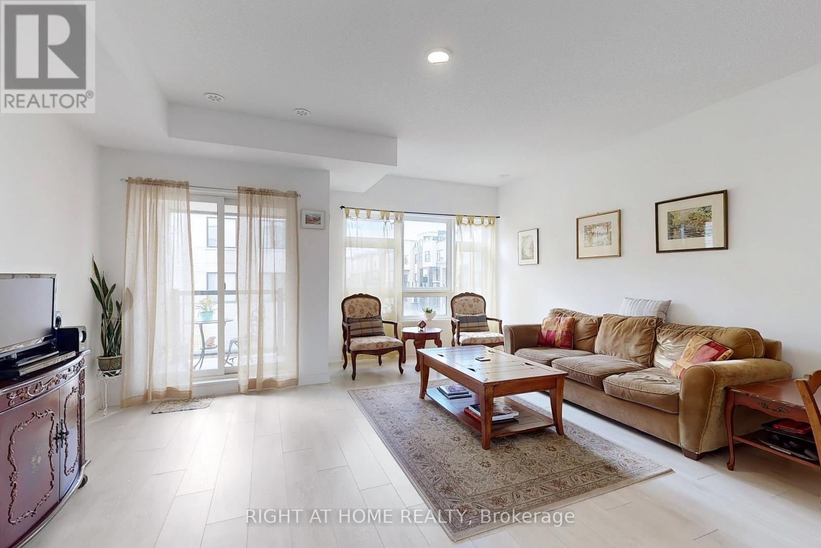 85 - 1121 Cooke Boulevard, Burlington, Ontario  L7T 0C4 - Photo 5 - W12488536