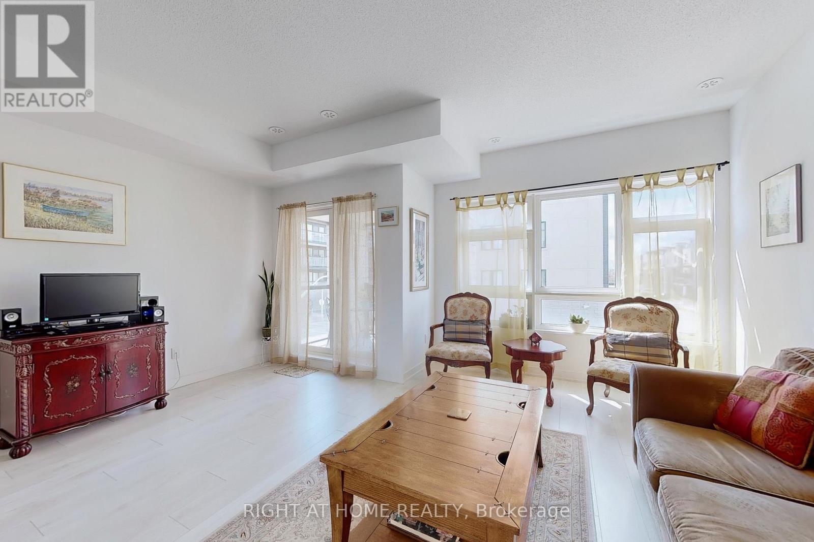 85 - 1121 Cooke Boulevard, Burlington, Ontario  L7T 0C4 - Photo 6 - W12488536