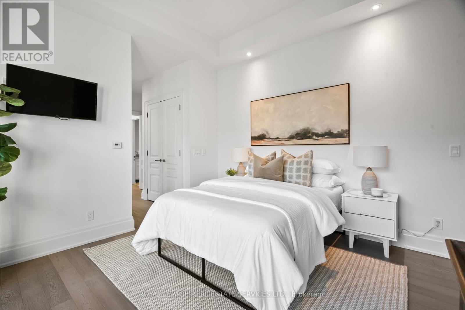 504 - 4 The Kingsway, Toronto, Ontario  M8X 2T1 - Photo 16 - W12488540