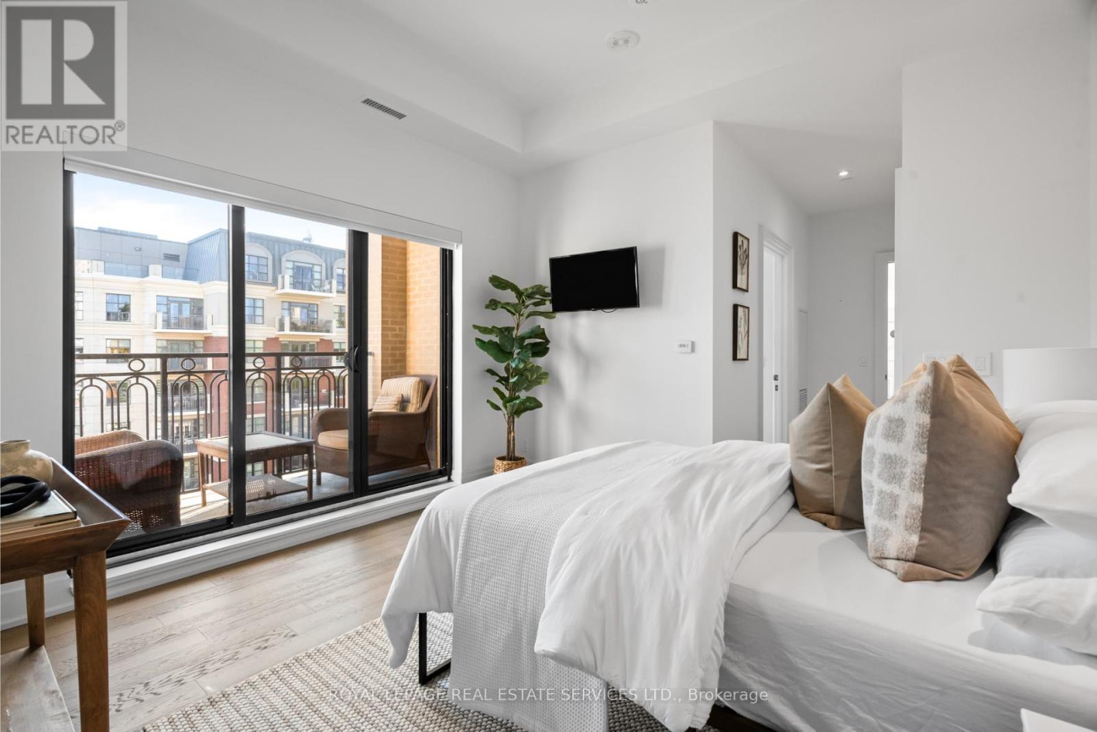 504 - 4 The Kingsway, Toronto, Ontario  M8X 2T1 - Photo 17 - W12488540