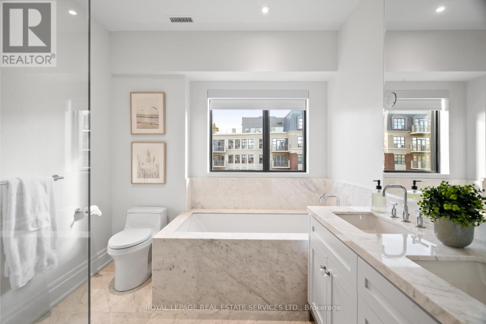 504 - 4 The Kingsway, Toronto, Ontario  M8X 2T1 - Photo 18 - W12488540