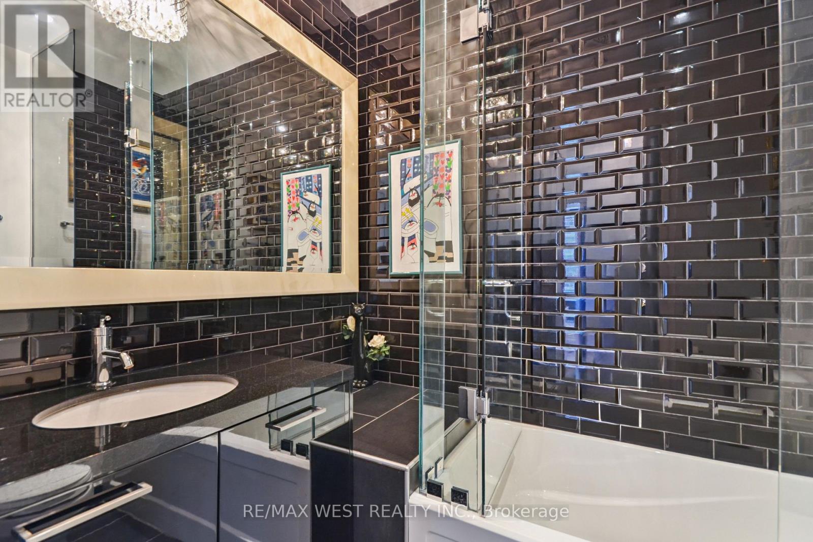 2906 - 88 Park Lawn Road, Toronto, Ontario  M8Y 0B5 - Photo 9 - W12488544