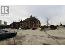 201 - 4315 VILLAGE CENTER COURT, Mississauga, Ontario