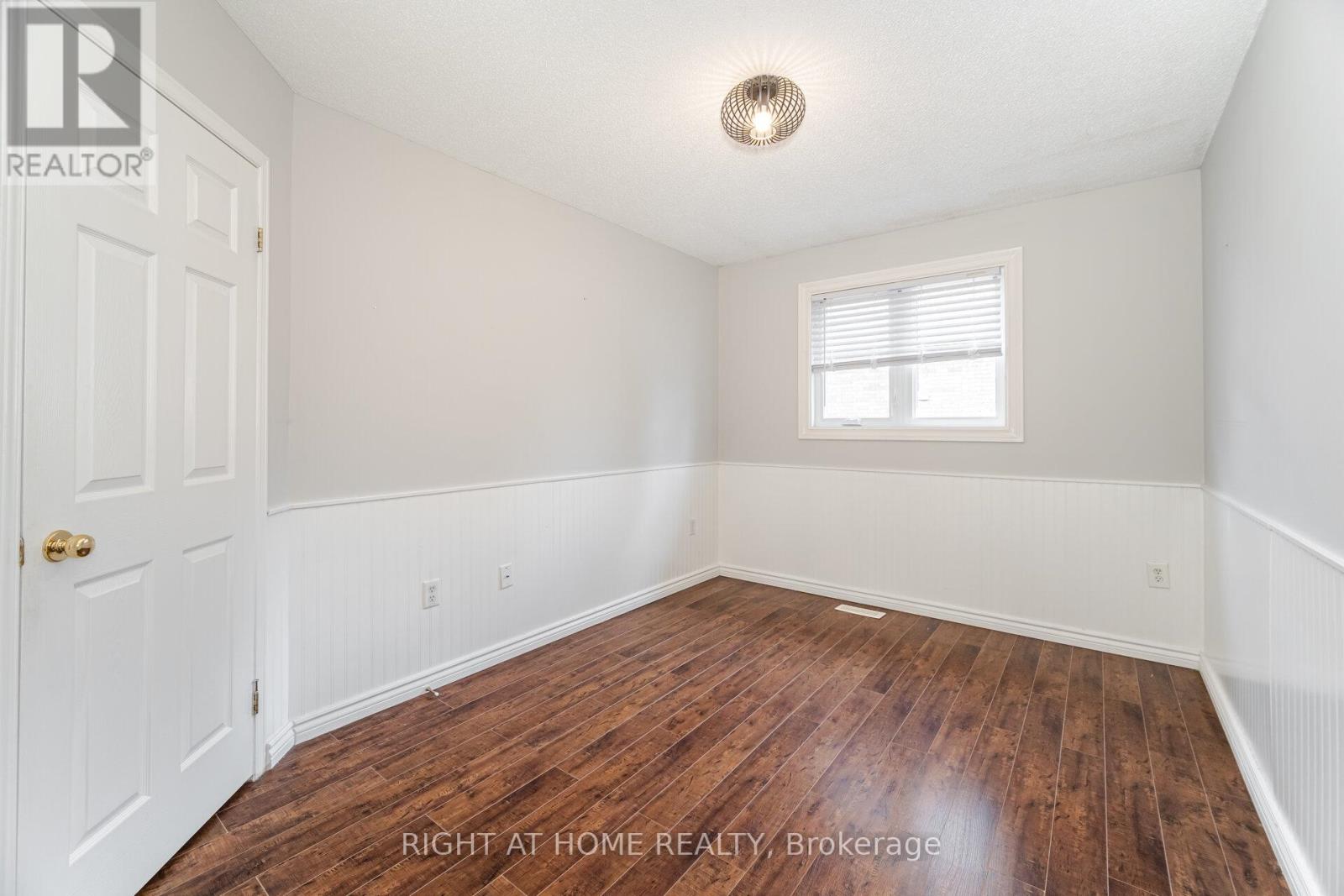 2 - 1283 Blanshard Drive, Burlington, Ontario  L7M 4T8 - Photo 24 - W12488582