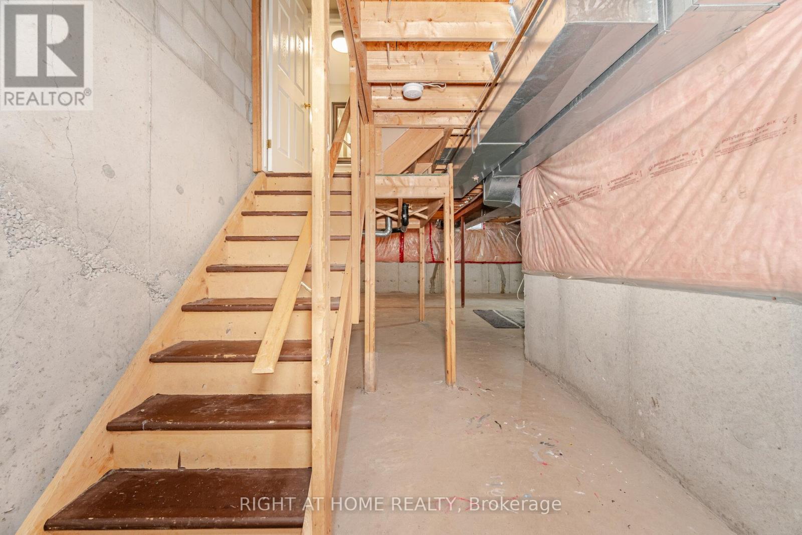 2 - 1283 Blanshard Drive, Burlington, Ontario  L7M 4T8 - Photo 32 - W12488582