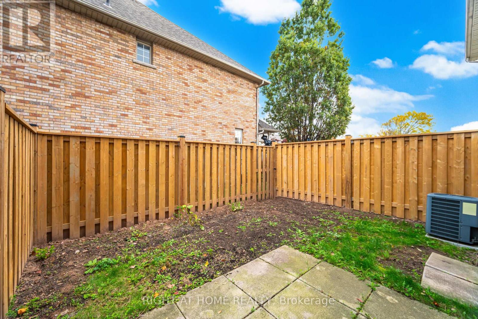 2 - 1283 Blanshard Drive, Burlington, Ontario  L7M 4T8 - Photo 34 - W12488582