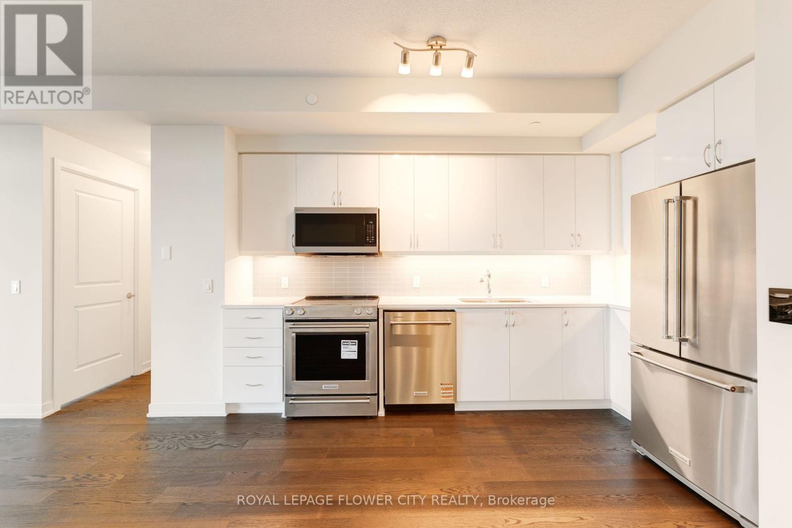 Ph404 - 38 Annie Craig Drive, Toronto, Ontario  M8V 0G9 - Photo 16 - W12488600