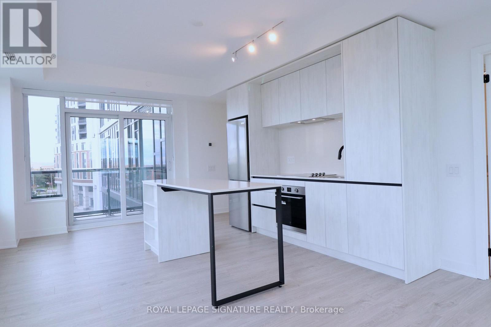 414 - 2495 Eglinton Avenue W, Mississauga, Ontario  L5M 2V8 - Photo 11 - W12488602