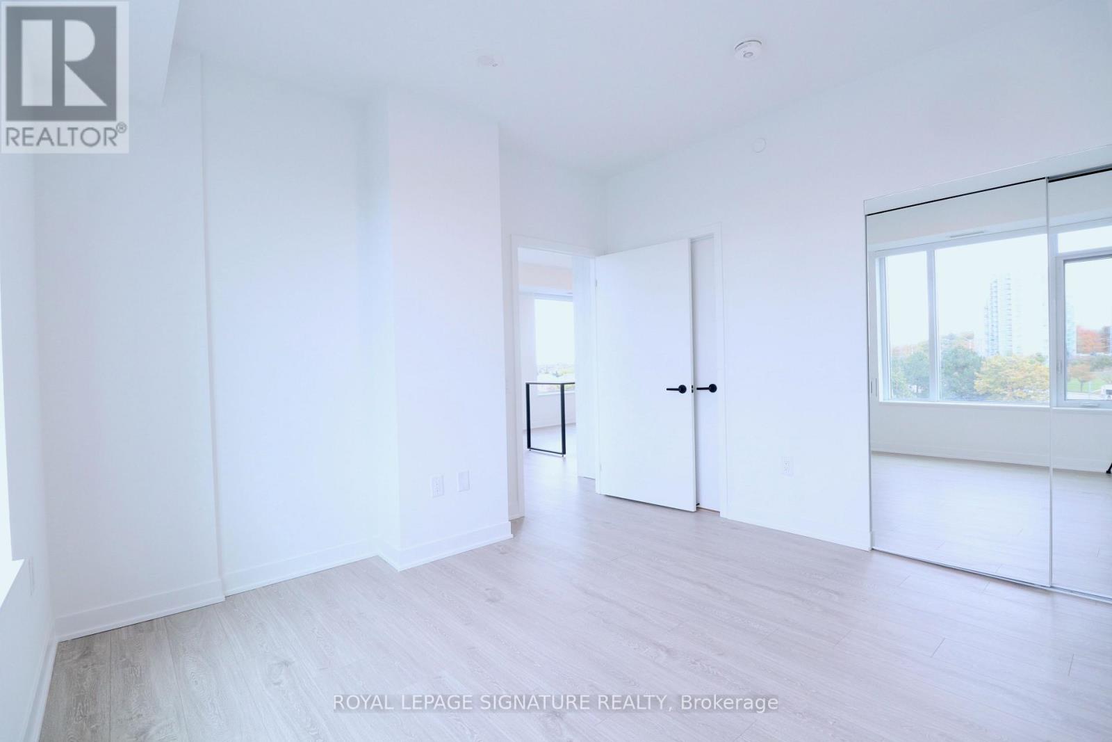 414 - 2495 Eglinton Avenue W, Mississauga, Ontario  L5M 2V8 - Photo 23 - W12488602