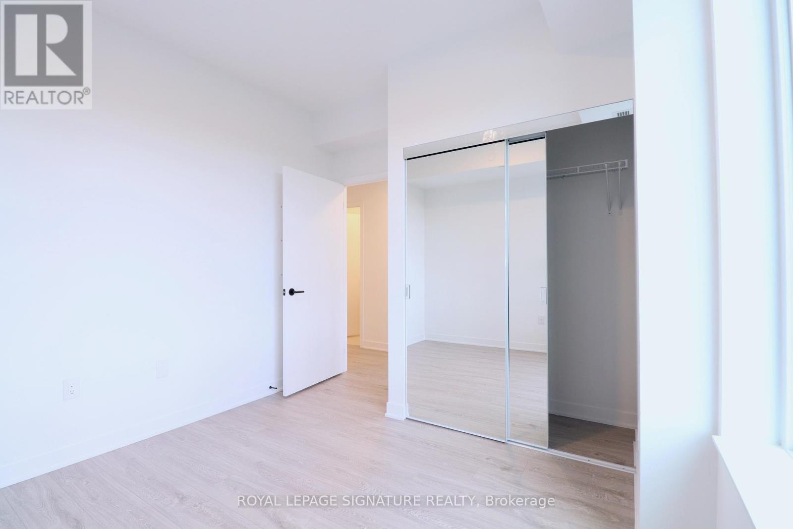 414 - 2495 Eglinton Avenue W, Mississauga, Ontario  L5M 2V8 - Photo 25 - W12488602