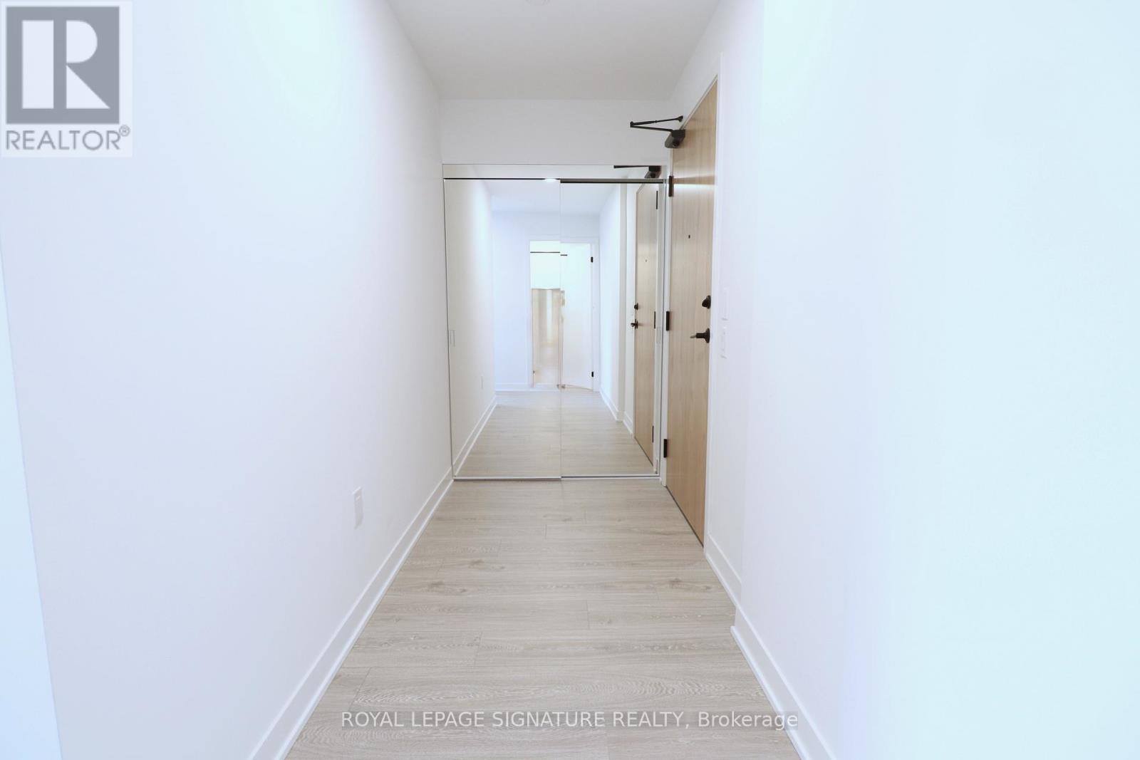 414 - 2495 Eglinton Avenue W, Mississauga, Ontario  L5M 2V8 - Photo 27 - W12488602